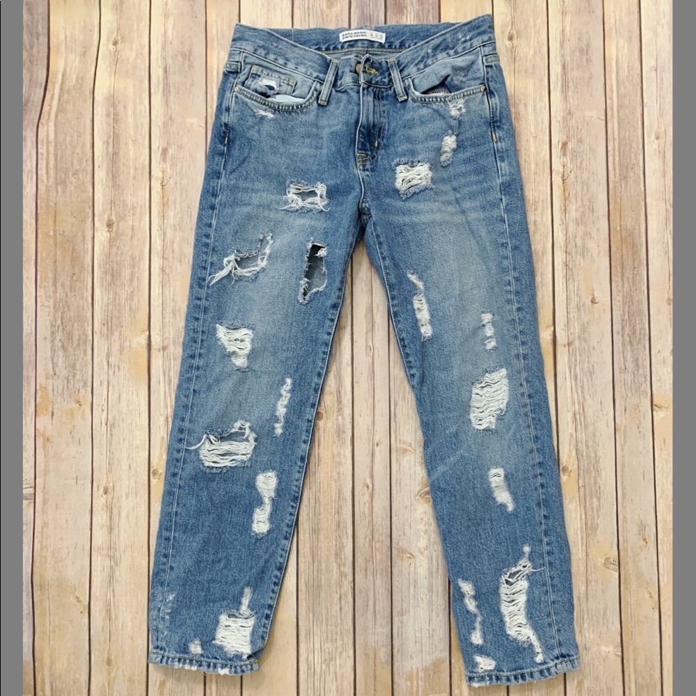 Zara | Distressed Boyfriend Jeans
